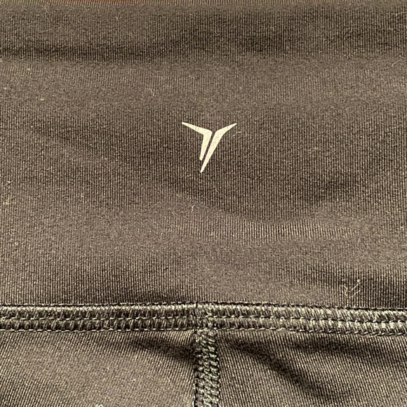 EUC Old Navy Go Dry Leggings - Picture 6 of 6